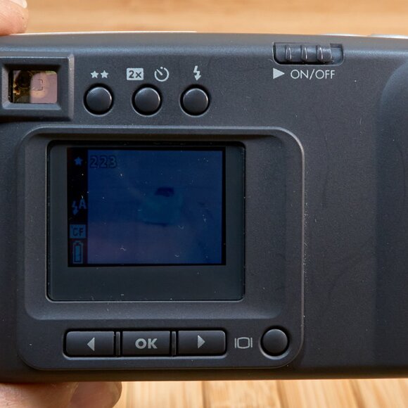 Vintage HP Photosmart 120 1 MP Digital Camera - Picture 6 of 10